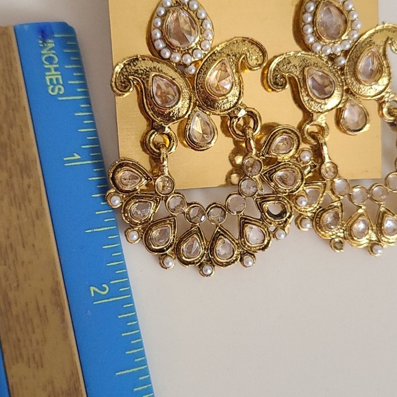 Fashion Earrings NWOT - Picture 7 of 9